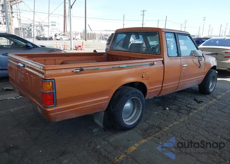 1984 Datsun 720 King Cab from USA, damaged, VIN JN6ND06SXEW019658